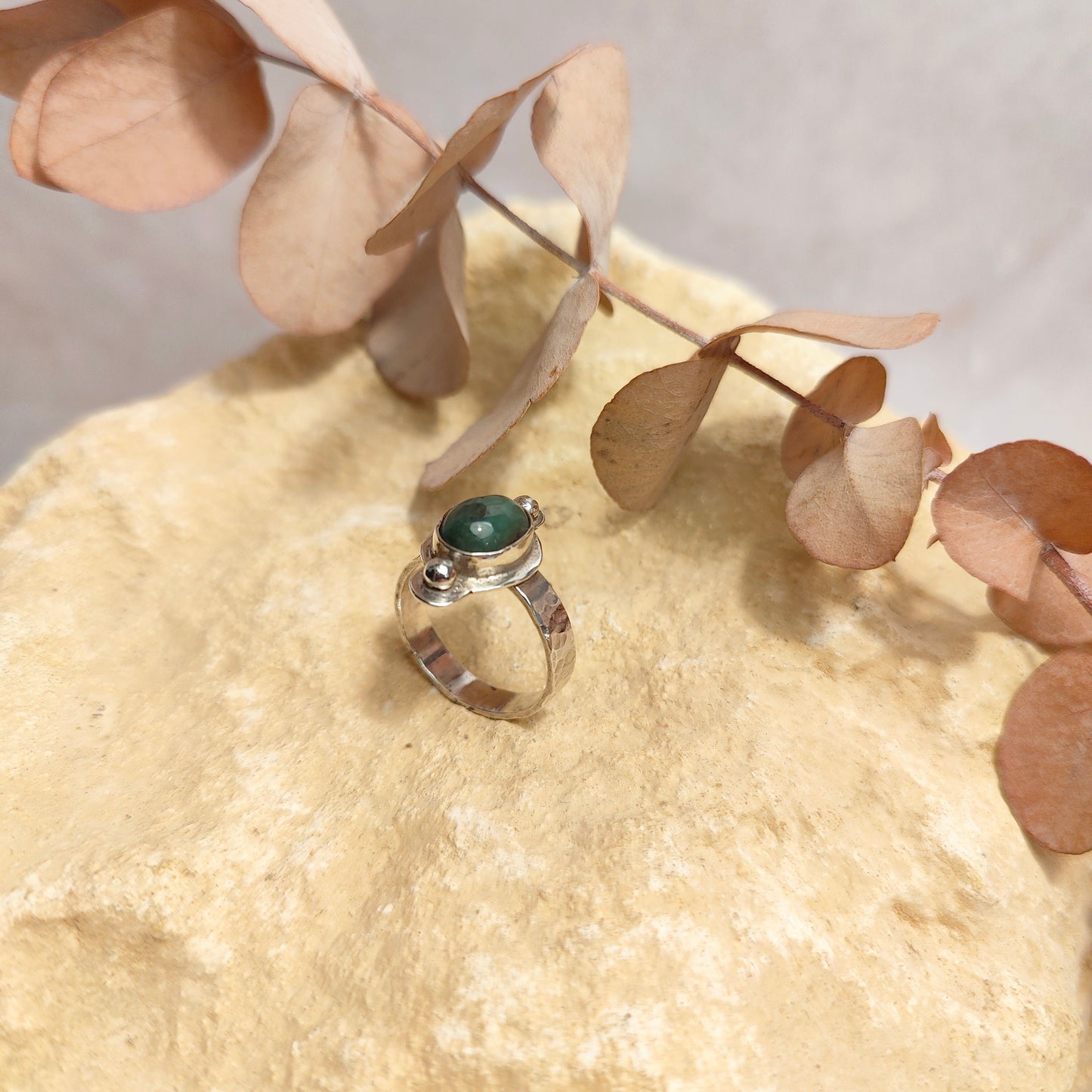 Green Moss Agate Hammered Ring UK Size P