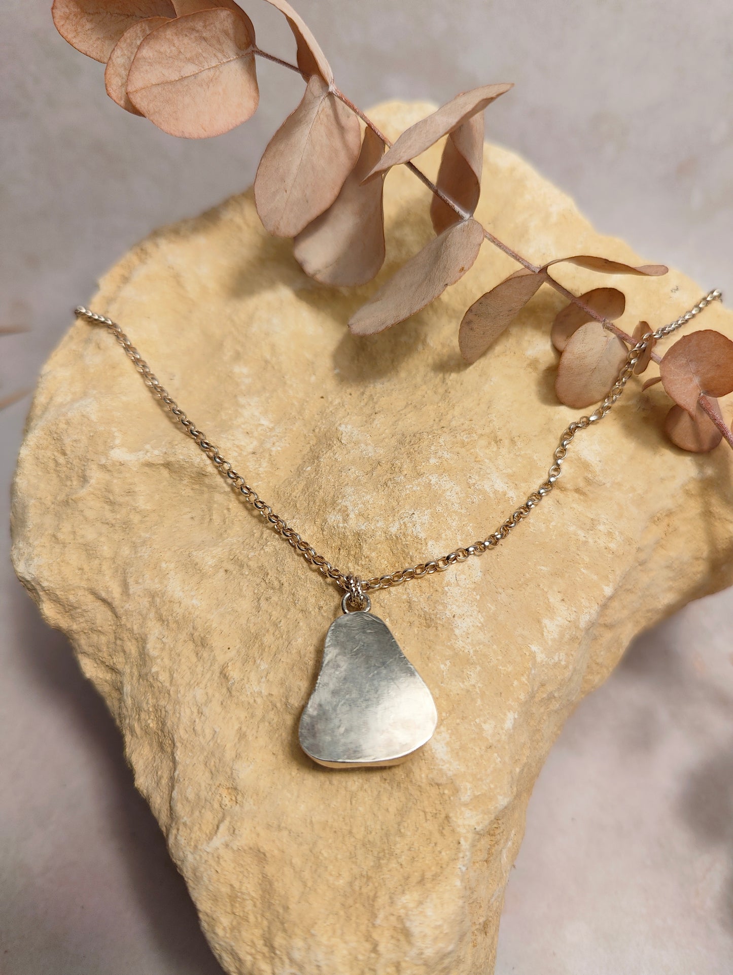 Frosty Seaglass Pendant Necklace