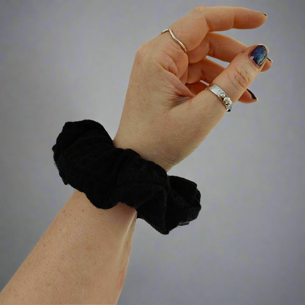 Black Cotton Waffle Scrunchie Regular