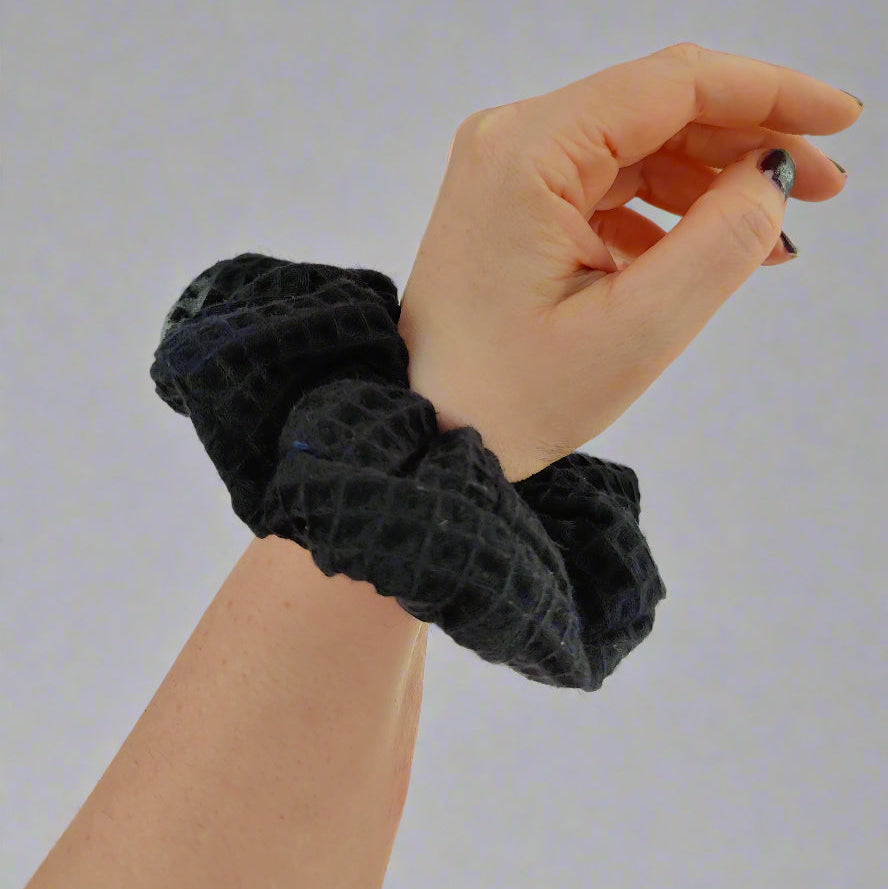 Black Cotton Waffle Scrunchie Large
