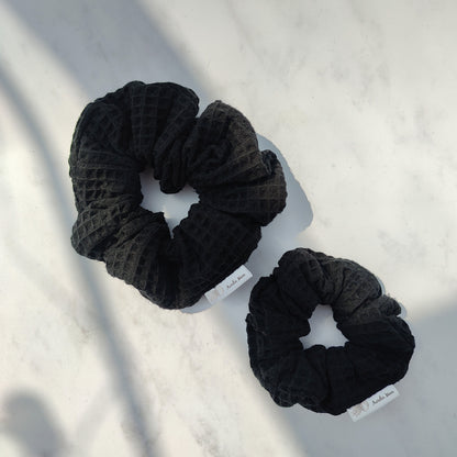 Black Cotton Waffle Scrunchie Large