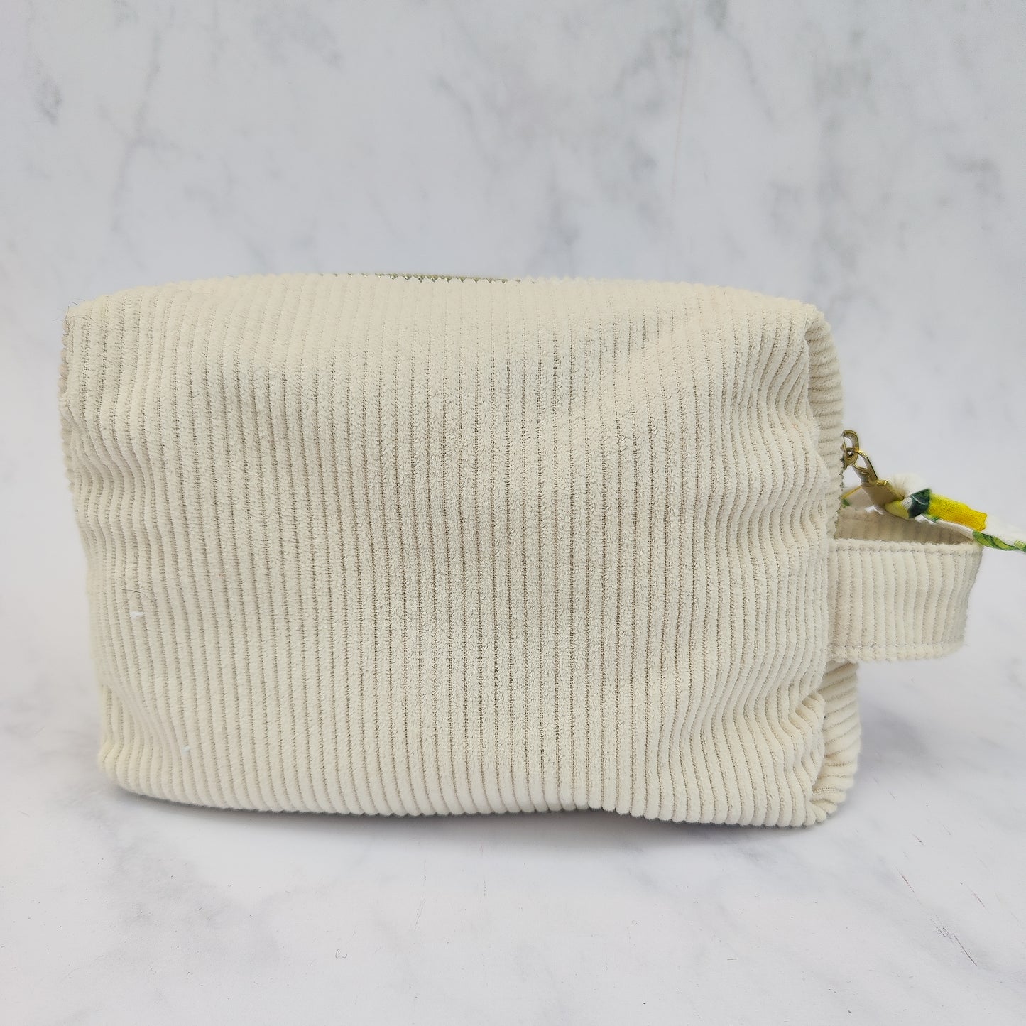 Handmade Regular Toiletry Bag Beige With Lemons